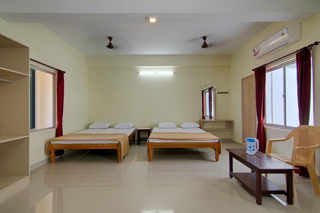 Ganesh Residency Hotel Pondicherry Room photo