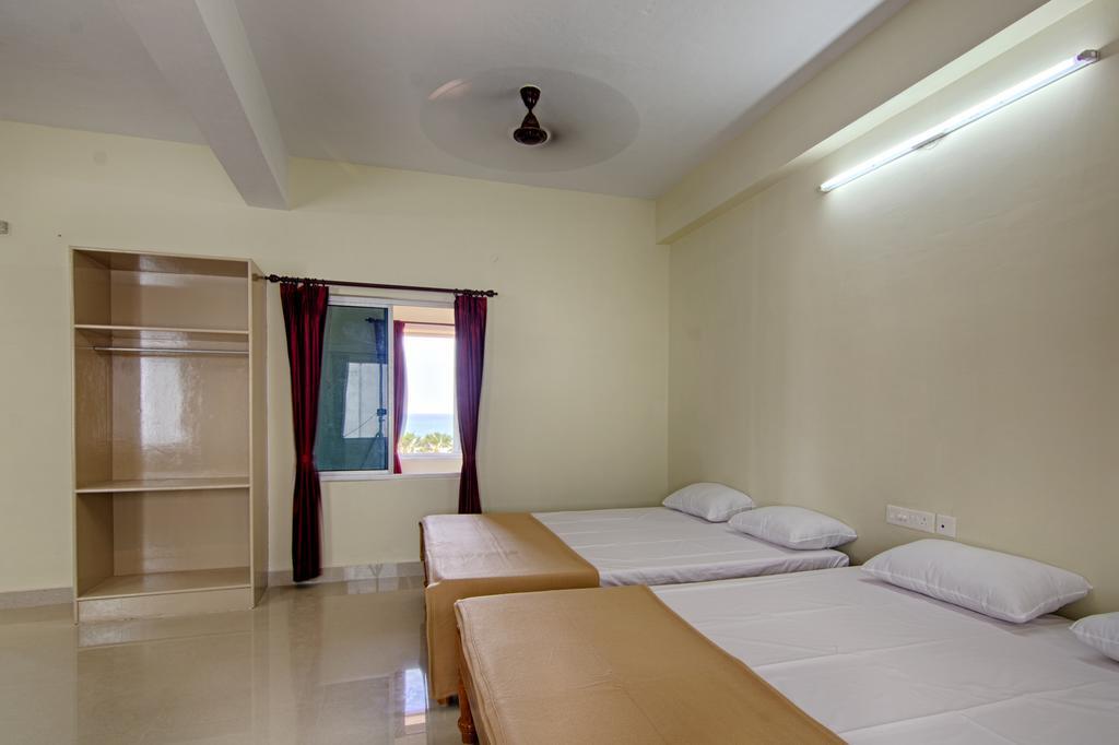 Ganesh Residency Hotel Pondicherry Room photo