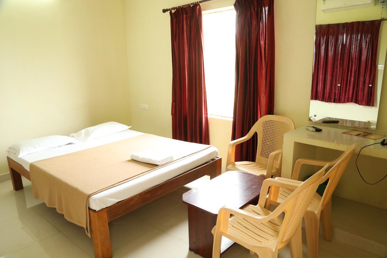 Ganesh Residency Hotel Pondicherry Exterior photo